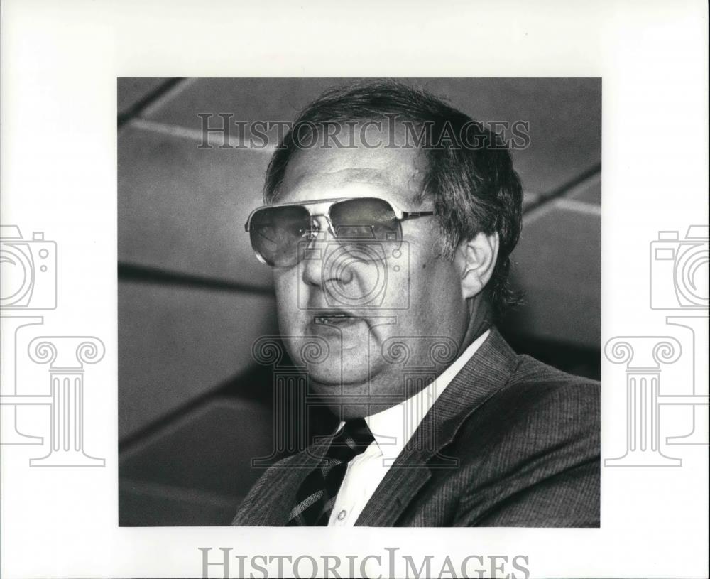 1987 Press Photo BI Rite supermarkets executive director, Don Morgenroth - 490 - Historic Images