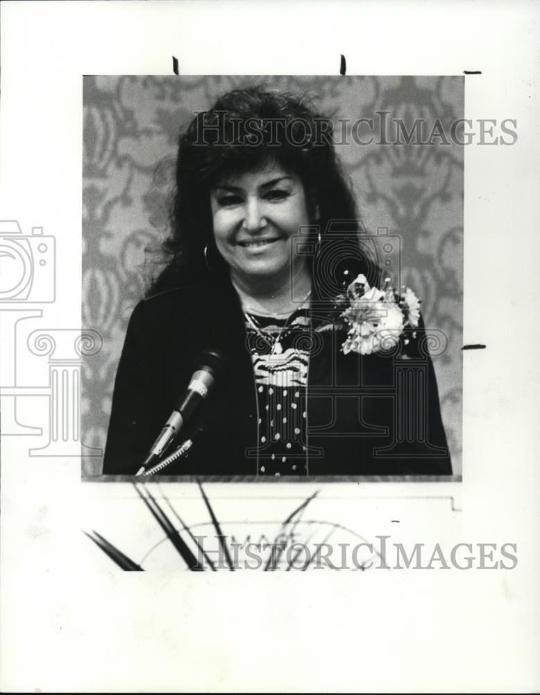1987 Press Photo Guadalupe Quintanilla - Historic Images