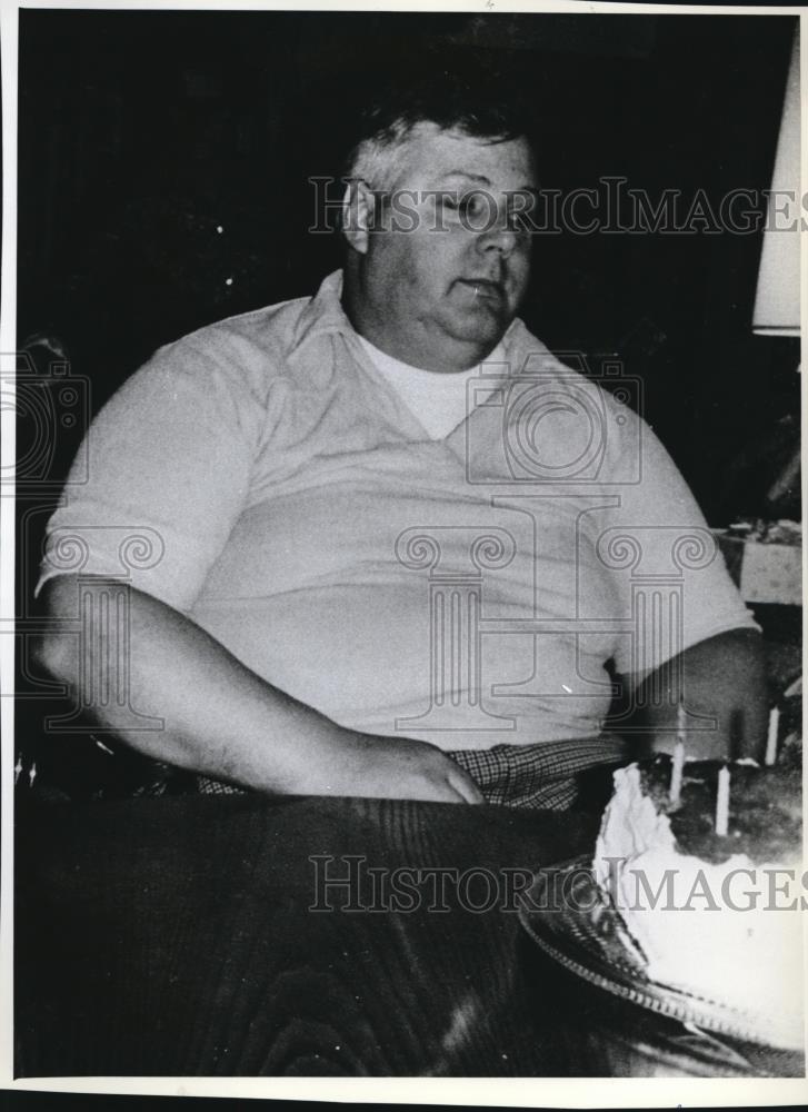 1982 Press Photo Don Bender in a Risk Factor control program for weight loss - Historic Images