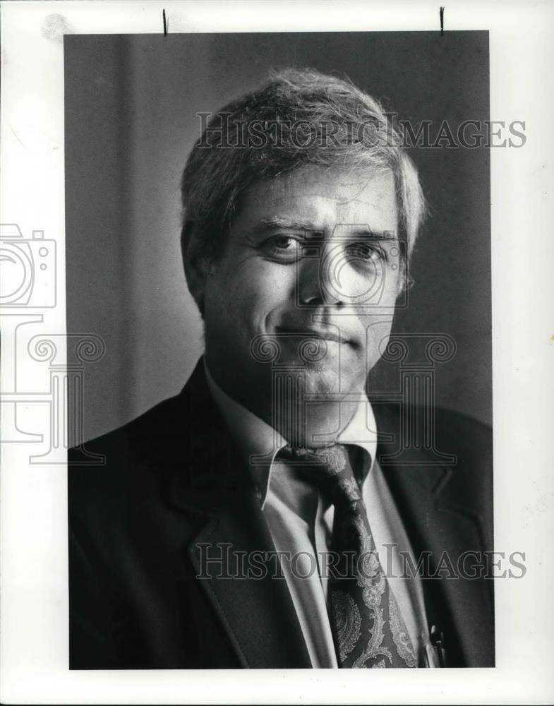 1986 Press Photo Speaker to the First Friday Club, William C. McCready - Historic Images