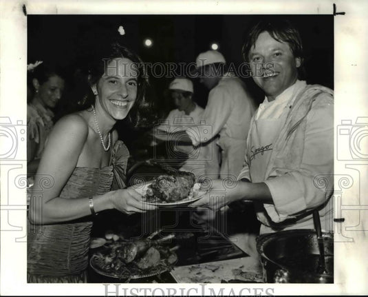 1987 Press Photo Gourmet's Paradise Ball Lee Edwards and Wolfgang Puck - Historic Images