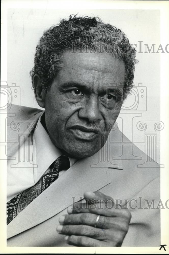 1980 Press Photo Jim Gates, 61, Director of the City-Country Commission Aging - Historic Images