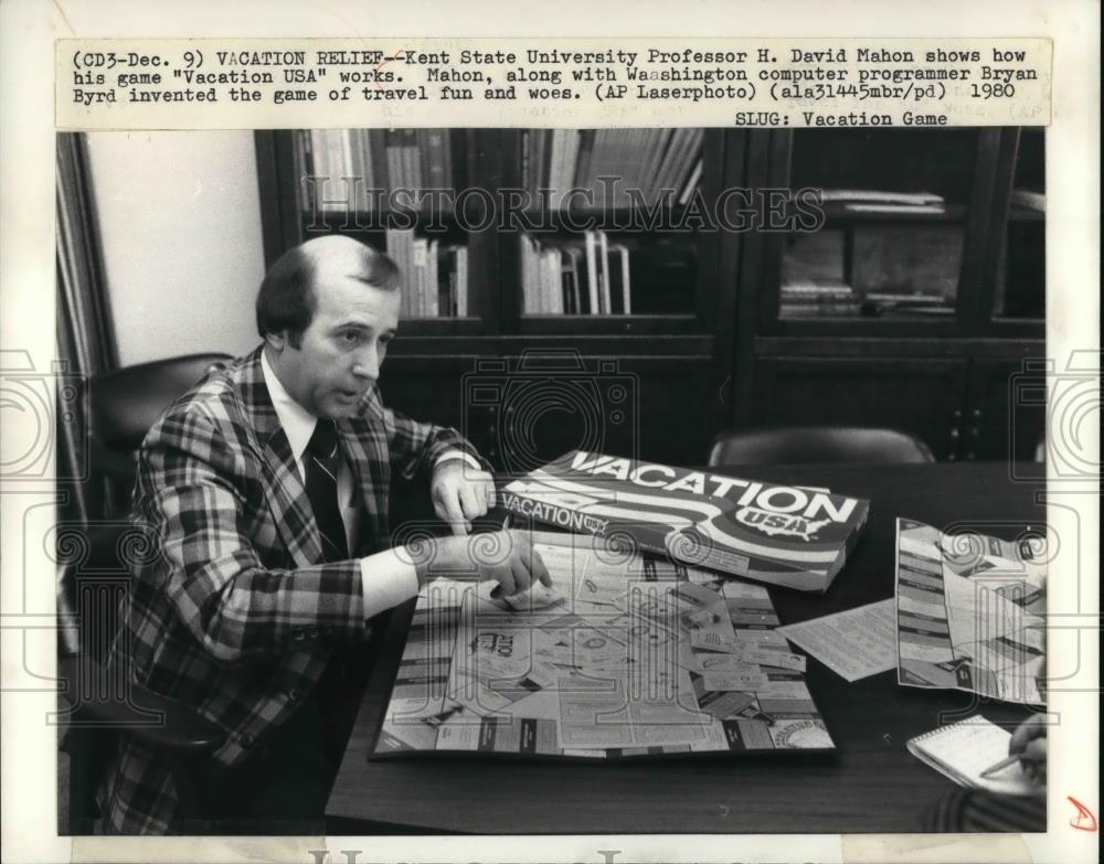 1980 Press Photo Kent State University Professor H. David Mahon - Historic Images
