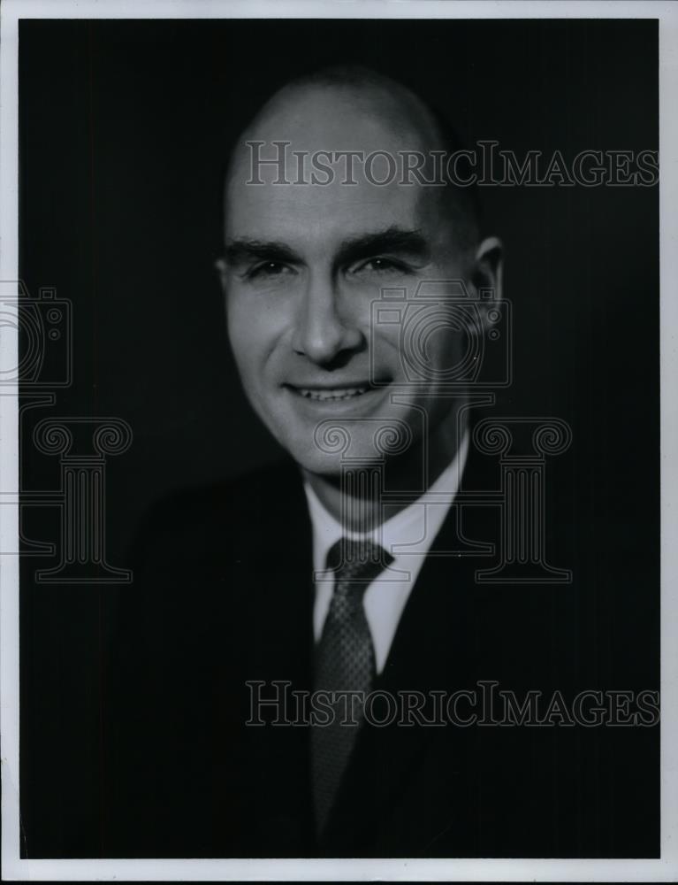 1970 Press Photo Thomas F. Huntington VP V.I.T. Financial Corp. - cvp27021 - Historic Images