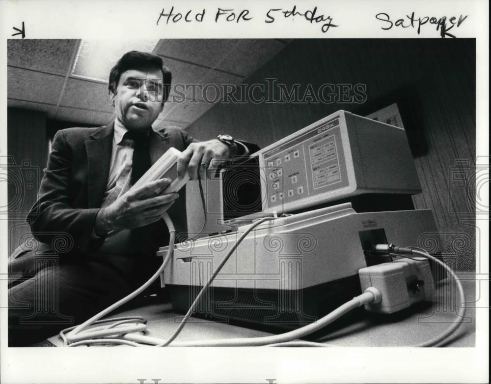 1985 Press Photo L. Lee Moore, Johnson and Johnson Ultrasound president - Historic Images