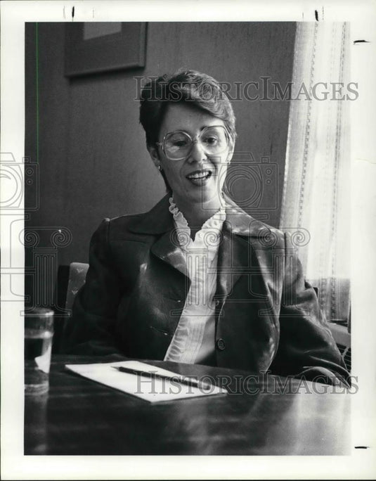 1984 Press Photo Barbara Krouse, VP Stouffer Corp. - Historic Images