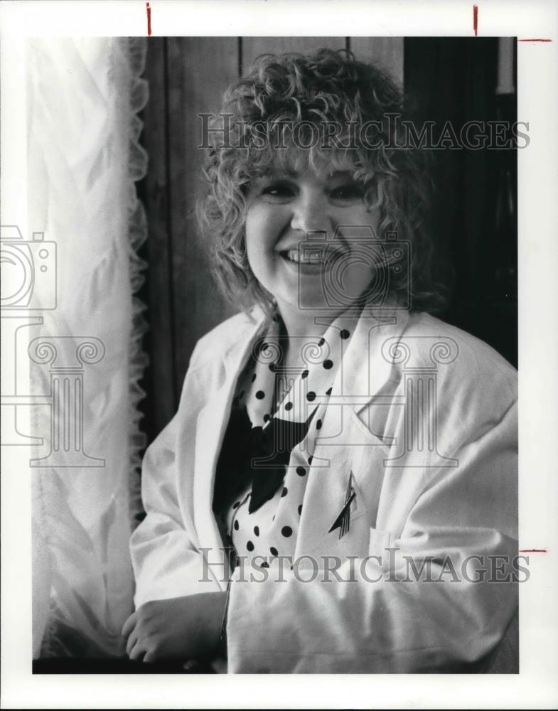 1986 Press Photo Eileen Magnello - Historic Images