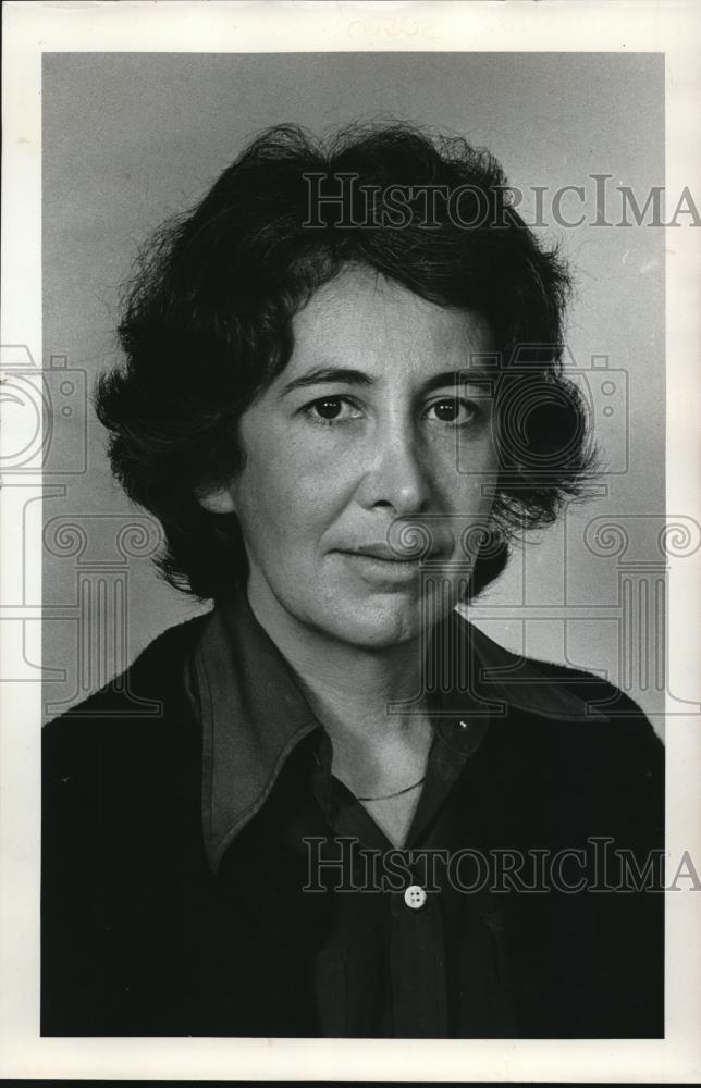 1976 Press Photo Susan Brownmiller, Author Against Our Will Men, Women and Rape - Historic Images