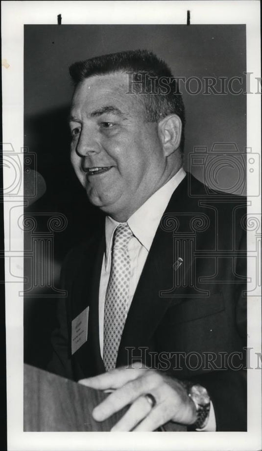1982 Press Photo Julio LaGuarta, National Associates of Realtors - Historic Images
