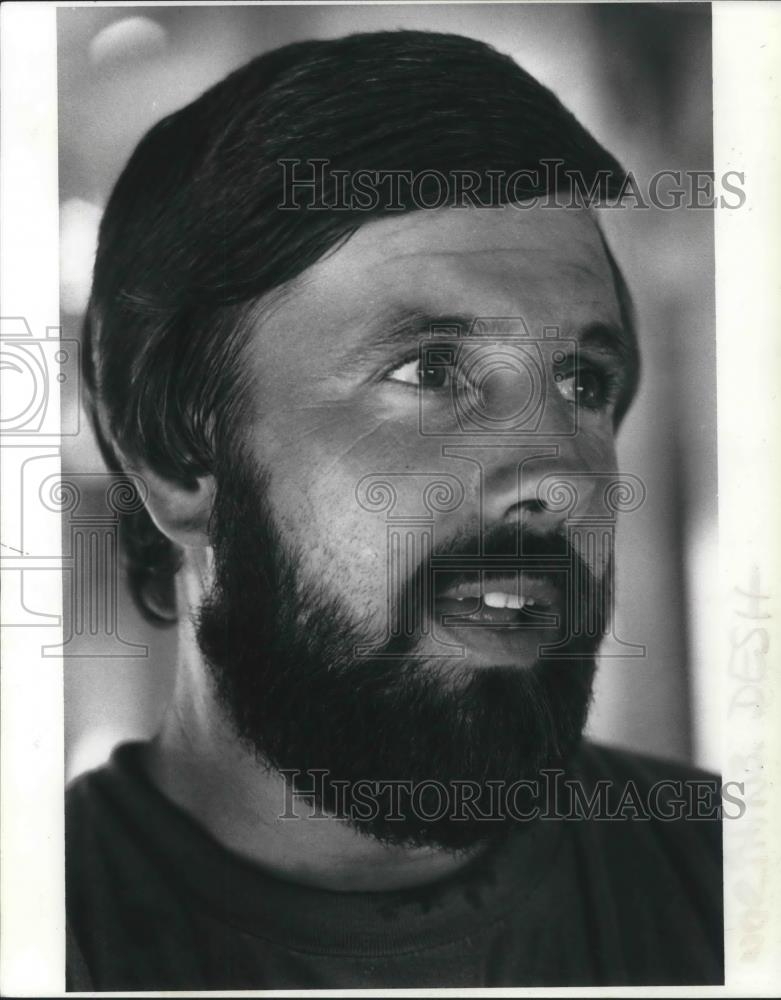 1985 Press Photo Frank DeShirlia Candidate For Mayor Of Battle Ground - ora17135 - Historic Images