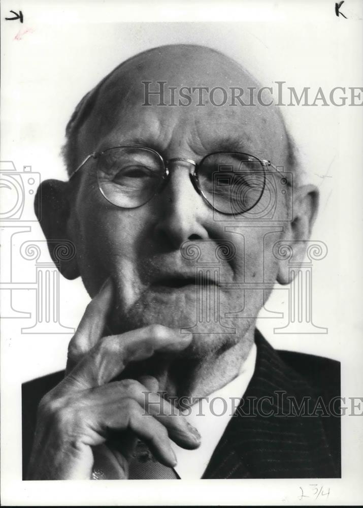 1985 Press Photo Austine M. Lloyd - Historic Images