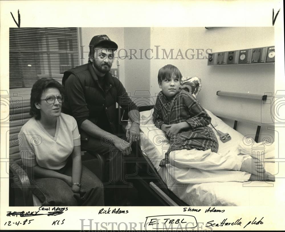 1985 Press Photo Carol and Rick Adams and son, Shane, 12 - ora02399 - Historic Images