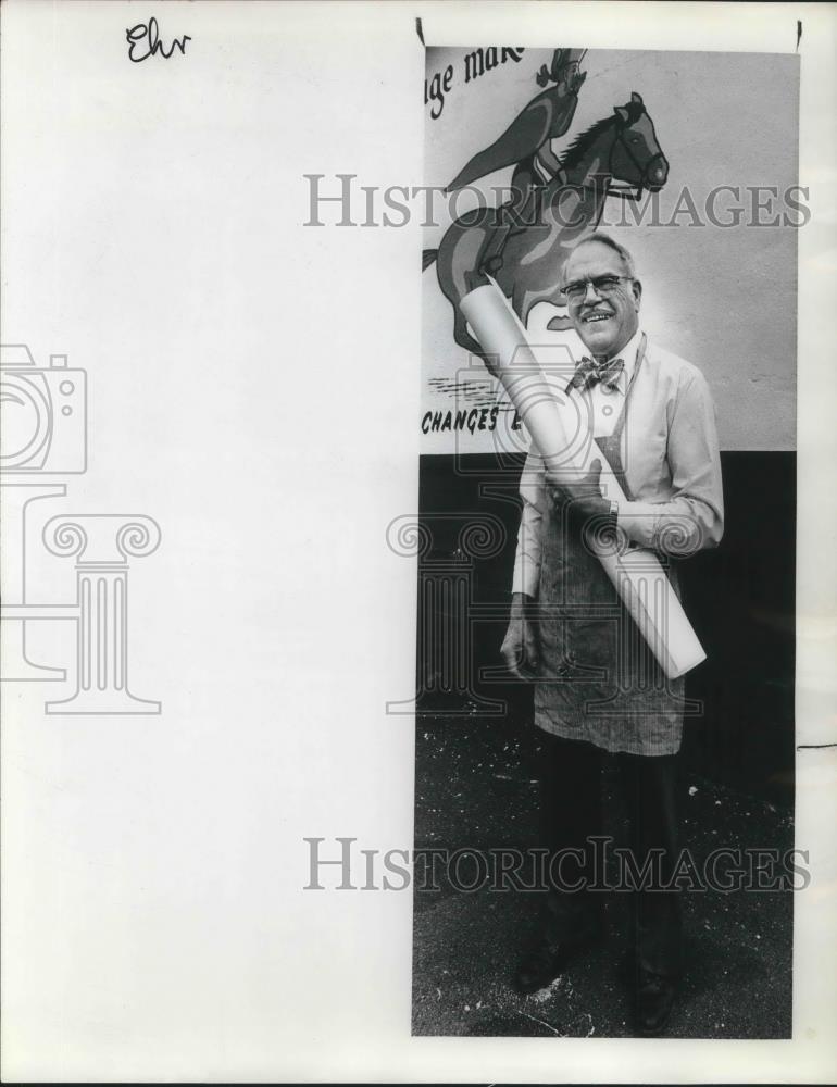 1976 Press Photo Sylvester Ehr Owner West Coast Sign Co. - ora22692 - Historic Images