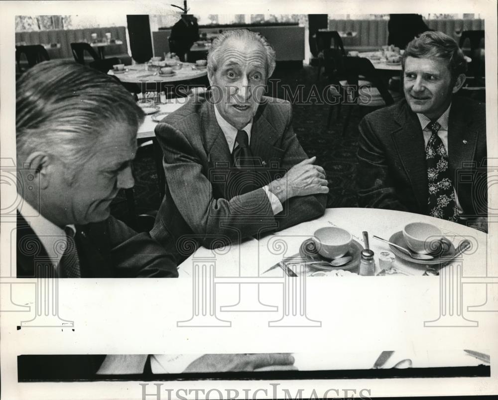 1973 Press Photo Longshoremen's Union Pres Harry Bridges at Packwood auditorium - Historic Images