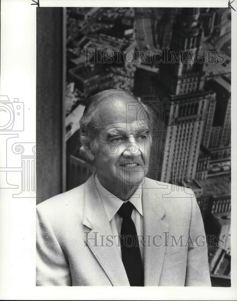 1984 Press Photo George S.McGovern speaks at Citly Club - Historic Images