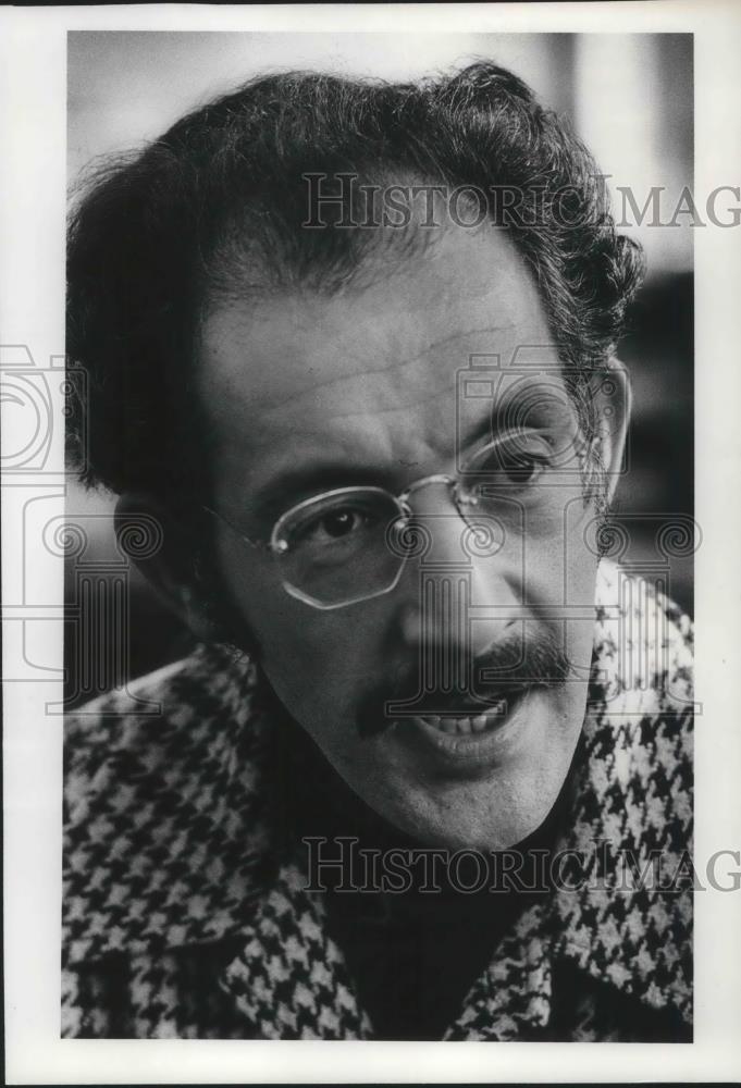 1977 Press Photo Steven Deutsch Acting Director Of Oregon Labor Education Center - Historic Images