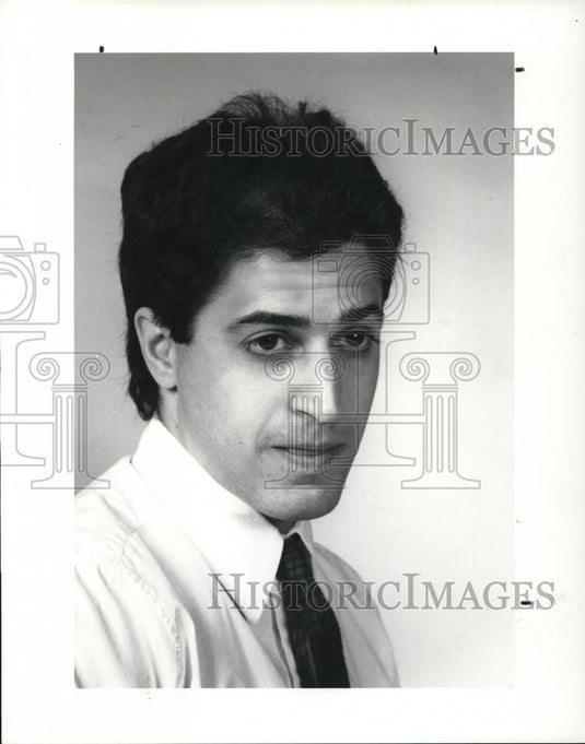 19833 Press Photo Tom Riccio - Historic Images
