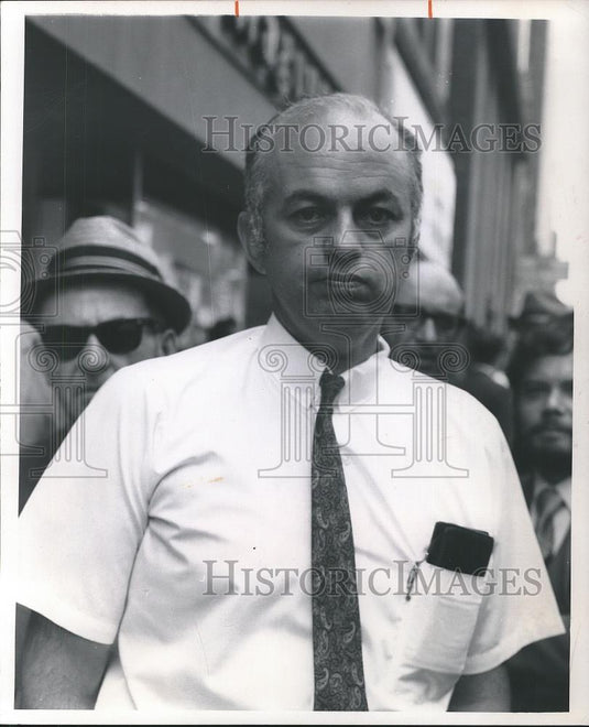 1970 Press Photo Lawrence Landskroner in the picture - cvp26270 - Historic Images