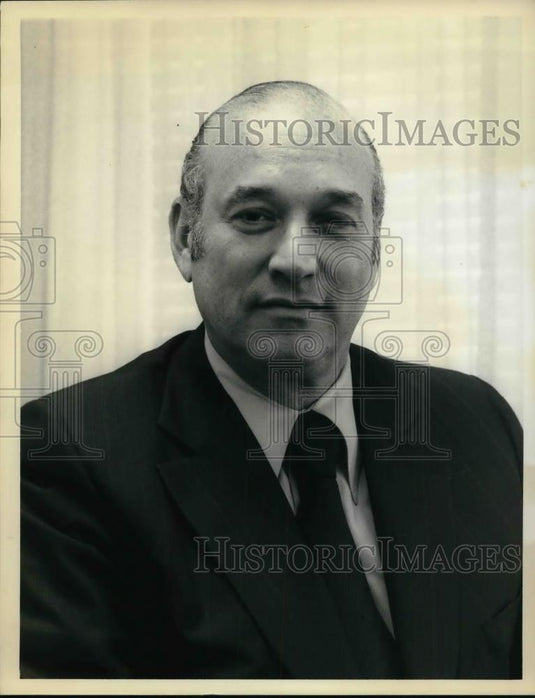 1971 Press Photo Mortimer L James Pres Franklin Simon Chain Of Womens Store - Historic Images