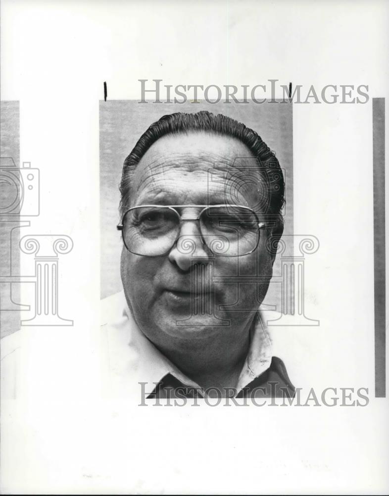 1986 Press Photo Len Maher USW Staff Rep at Lorain Talks - Historic Images