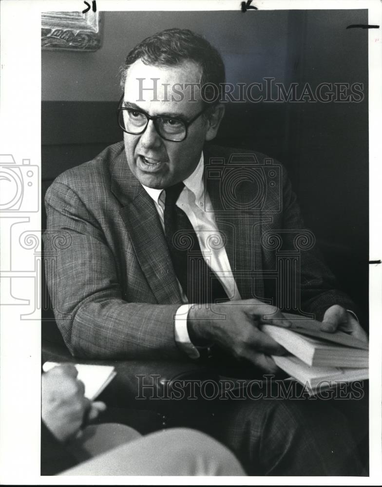 1982 Press Photo Gerald W Padwe Ass,. National Direcor of Tax Service - Historic Images