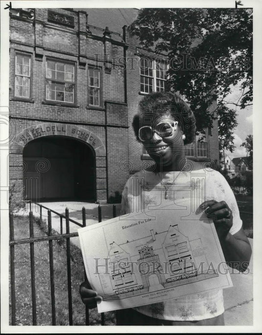 1984 Press Photo Edith O. Nevins proposed Hazeldell School Community Center - Historic Images