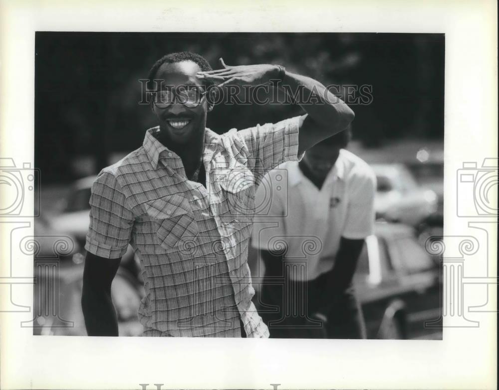 1981 Press Photo Johnny Davis - ora15914 - Historic Images