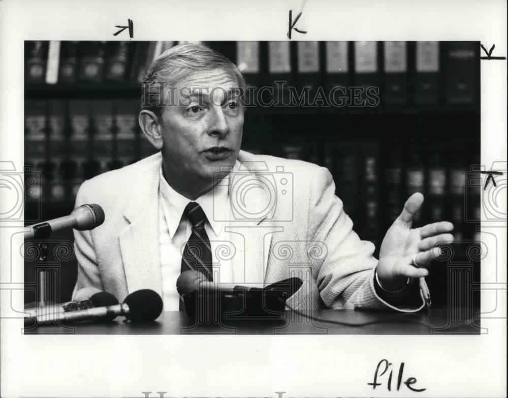 1983 Press Photo Sheriff Gerald McFaul - Historic Images