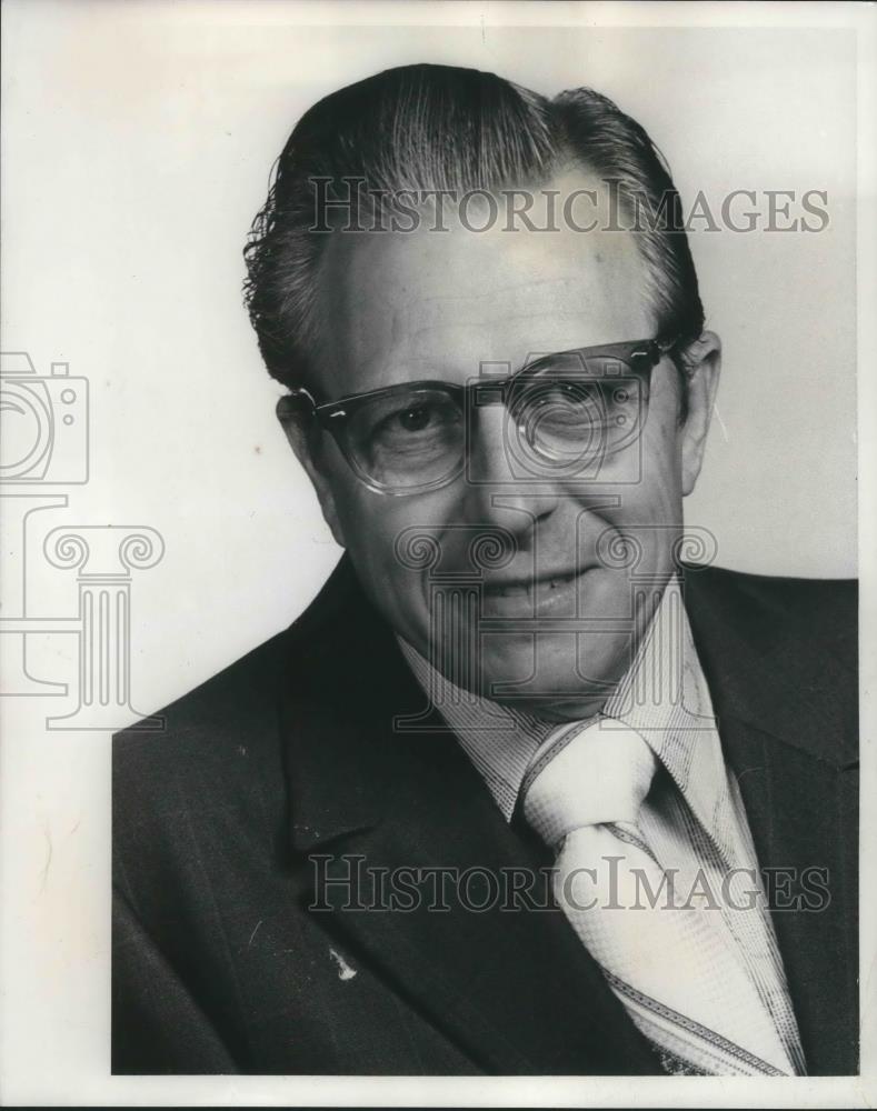 1972 Press Photo President of MCC Floyd B. Case - ora08055 - Historic Images