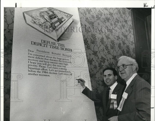 1984 Press Photo Joel E Glass, Pres of BIA & Tom Reed, Sec of BIA home builders - Historic Images