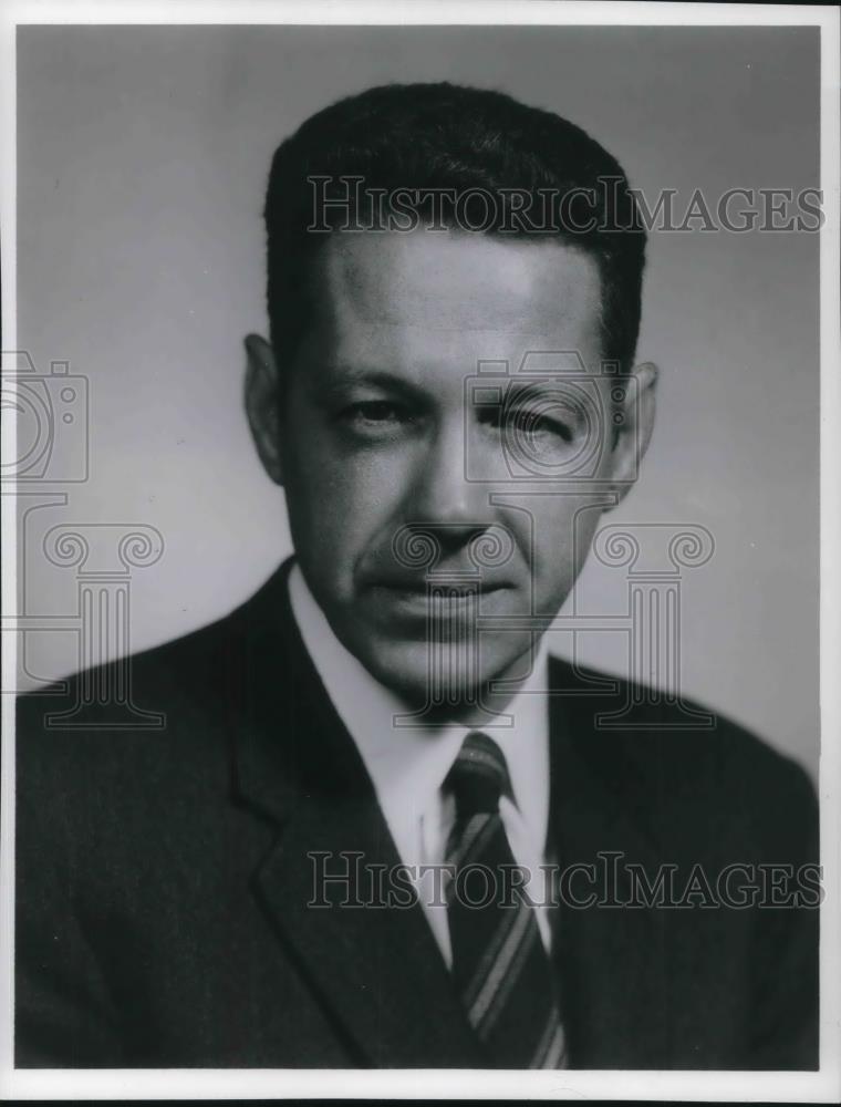 1975 Press Photo John A. Hrones Provost of Science Case Western Reserve Univ. - Historic Images