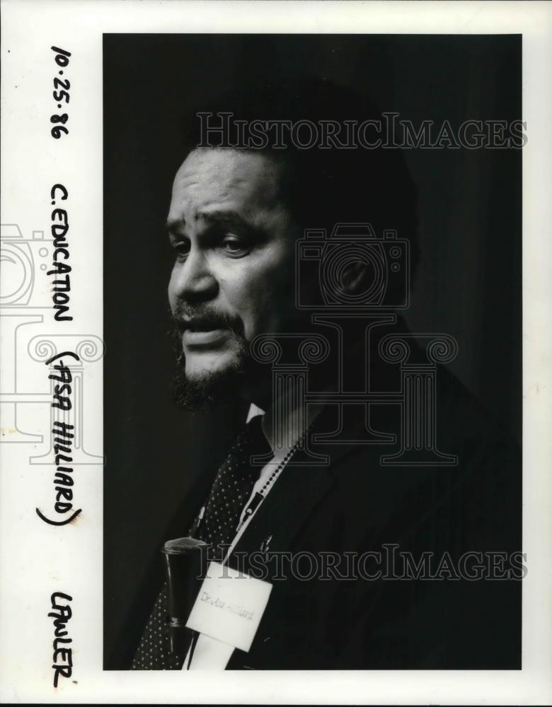 1986 Press Photo Asa Hilliard, professor at Georgia State University - ora33911 - Historic Images