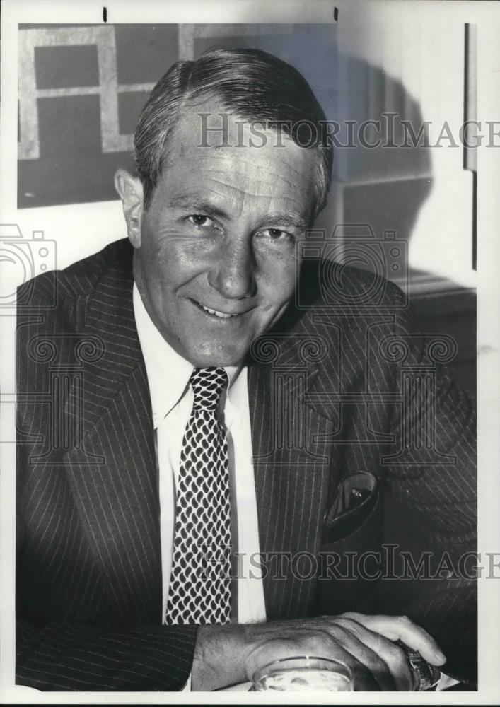 1982 Press Photo Dub &amp; Bradstreet Corporation president, Charles Moritz - Historic Images