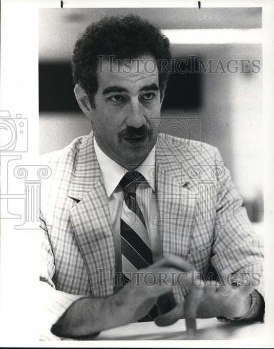 1983 Press Photo Roger A. Ritvo - Historic Images
