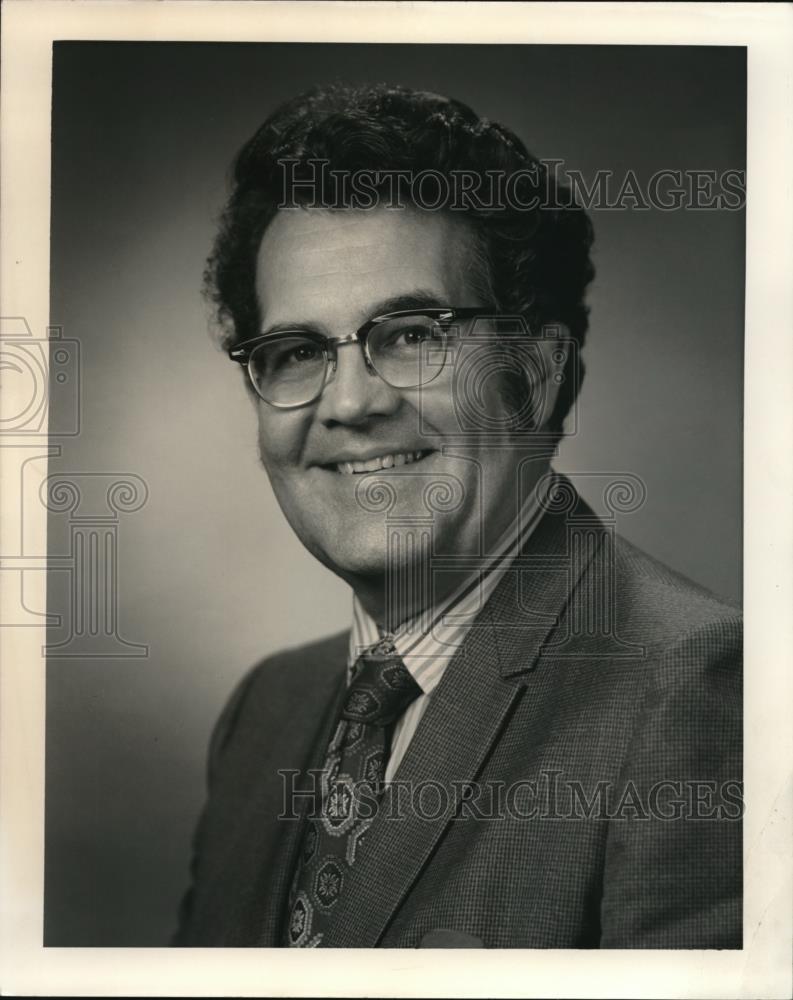 1972 Press Photo Robert Graham, Oregon&#39;s State Auditor - ora29002 - Historic Images