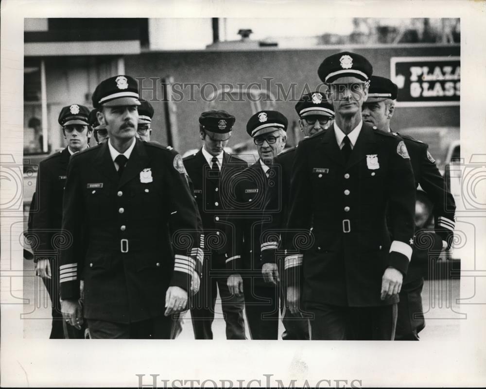 1975 Press Photo Portland Police Chief Bruce Baker, Slain Oregon Polic