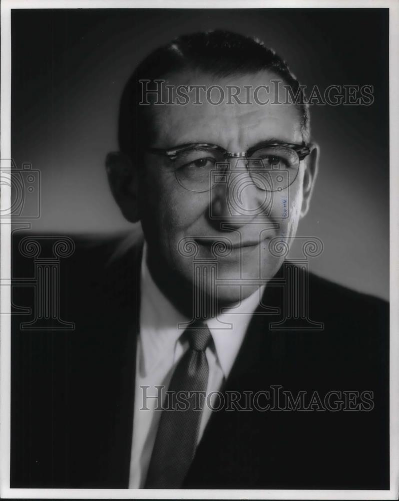 1973 Press Photo Max M. Fisher American Businessman and Philanthropist Ohio - Historic Images