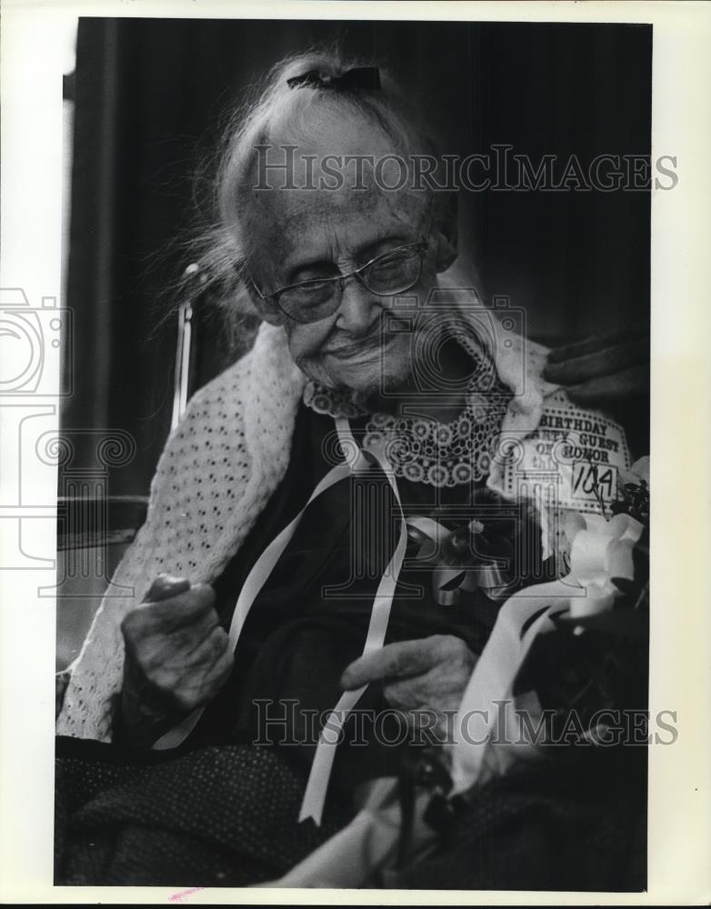 1981 Press Photo Grace Lewis, 104 years old born in Mondamin, Iowa 11/ Historic Images