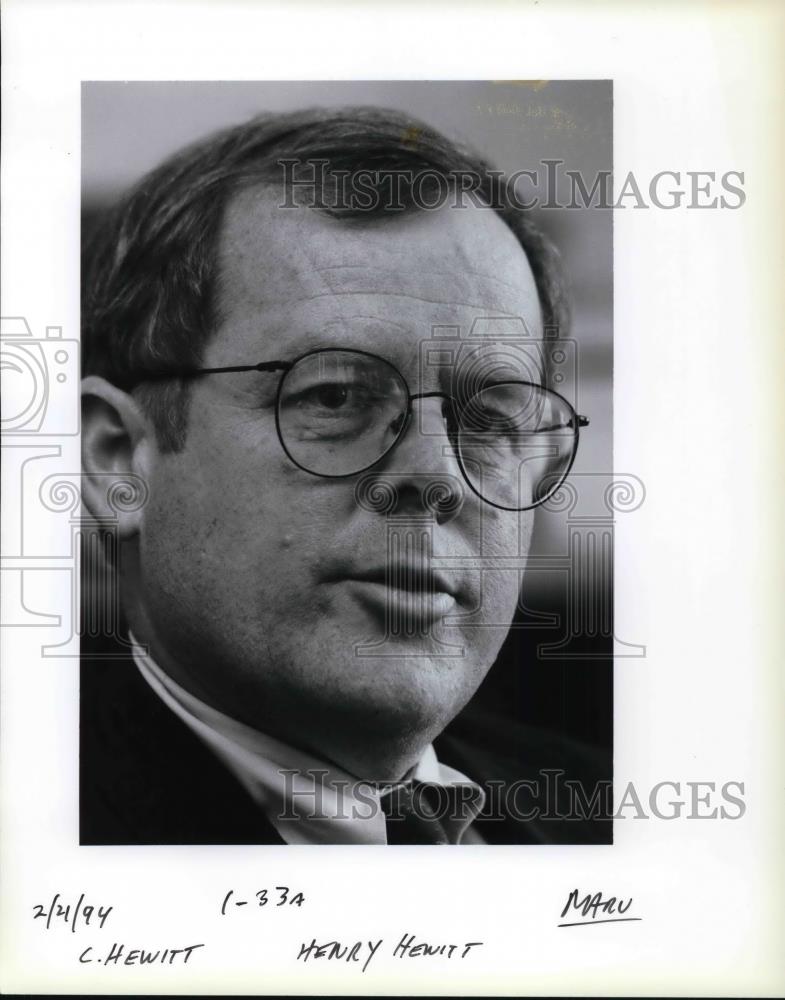 1994 Press Photo Henry Hewitt in the picture - ora34342 - Historic Images