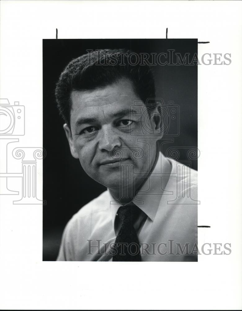 1990 Press Photo Raul Ramos - Historic Images