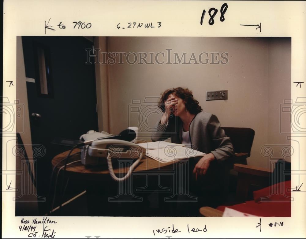 1997 Press Photo Heidi Brown defend Ross Hamilton - ora01923 - Historic Images