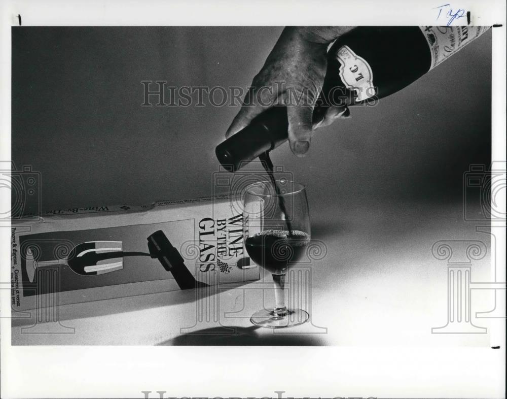 1989 Press Photo Wine By the Glass - Historic Images