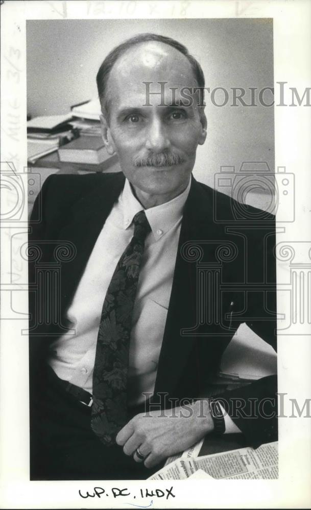 1988 Press Photo Christopher Eskeli, St Vincent Hospital &amp; Medical Center - Historic Images