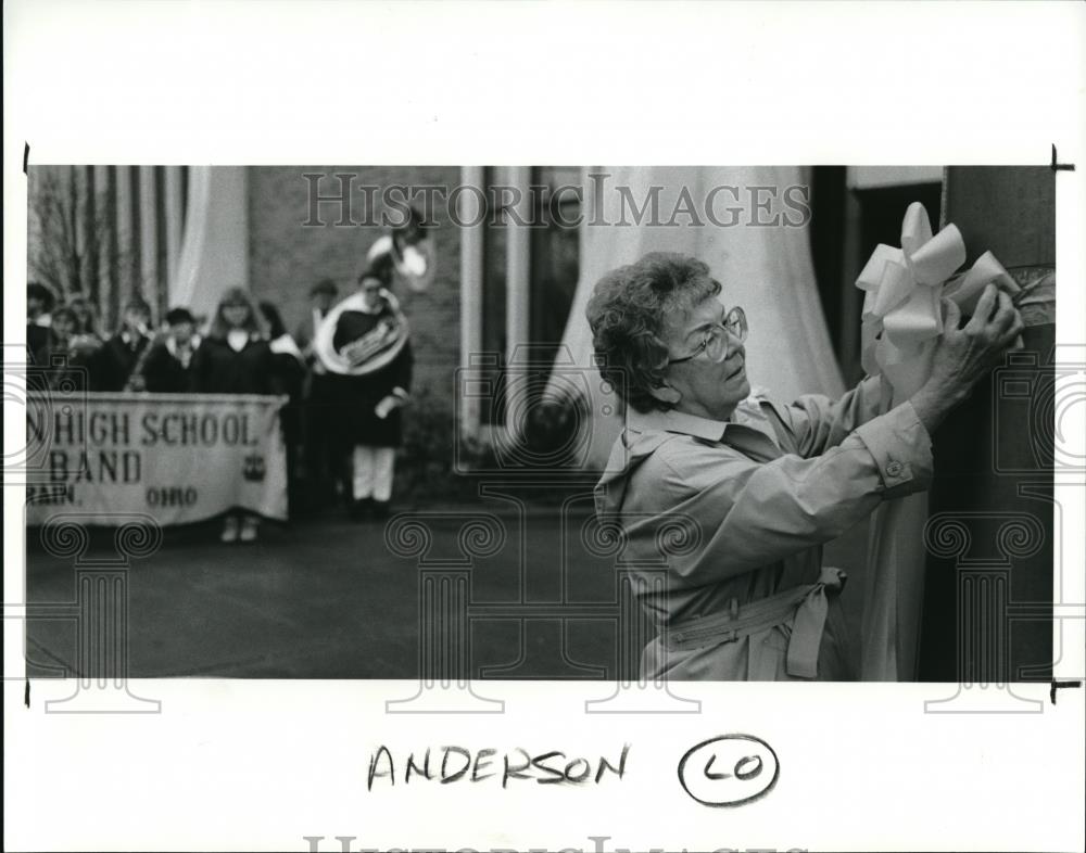 1990 Press Photo Eileen Perusek, first cousin of captive Terry Anderson - Historic Images