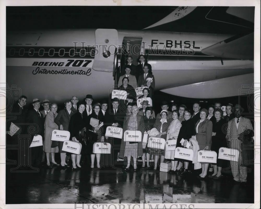 1962 Press Photo Rev. Rex Humbard boards Air France flight - cvp24899 - Historic Images