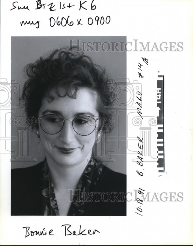 1991 Press Photo Bonnie Baker Bank Card Collections Supervisor U S Bank - Historic Images