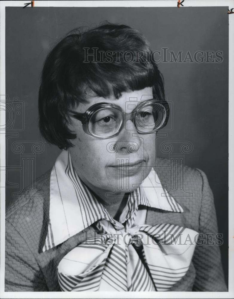 1977 Press Photo Dr. Claire Randall - Historic Images