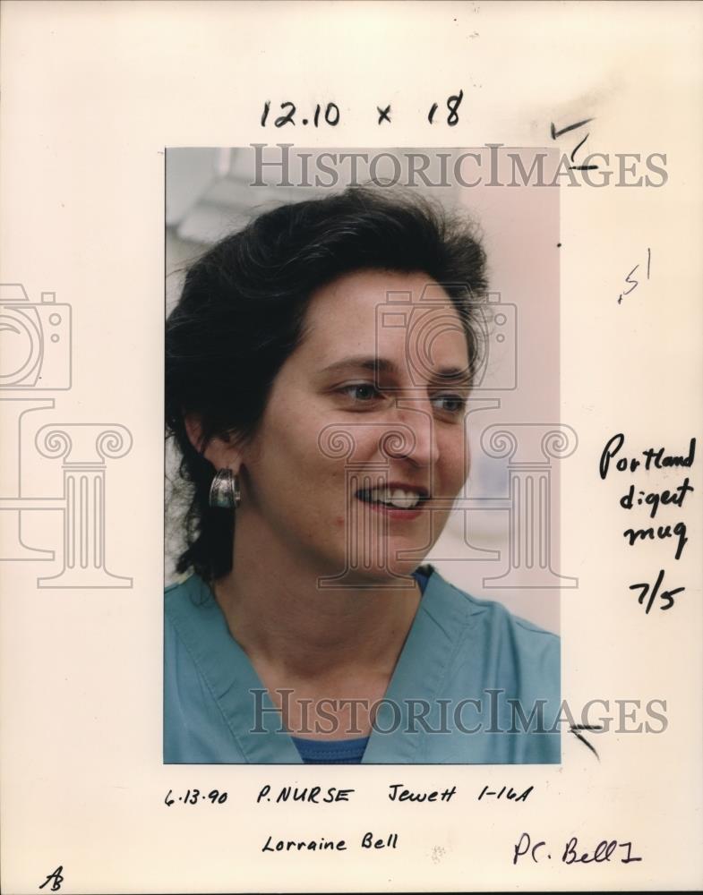 1990 Press Photo Lorraine Bell Registered Nurse at University Hospital. - Historic Images
