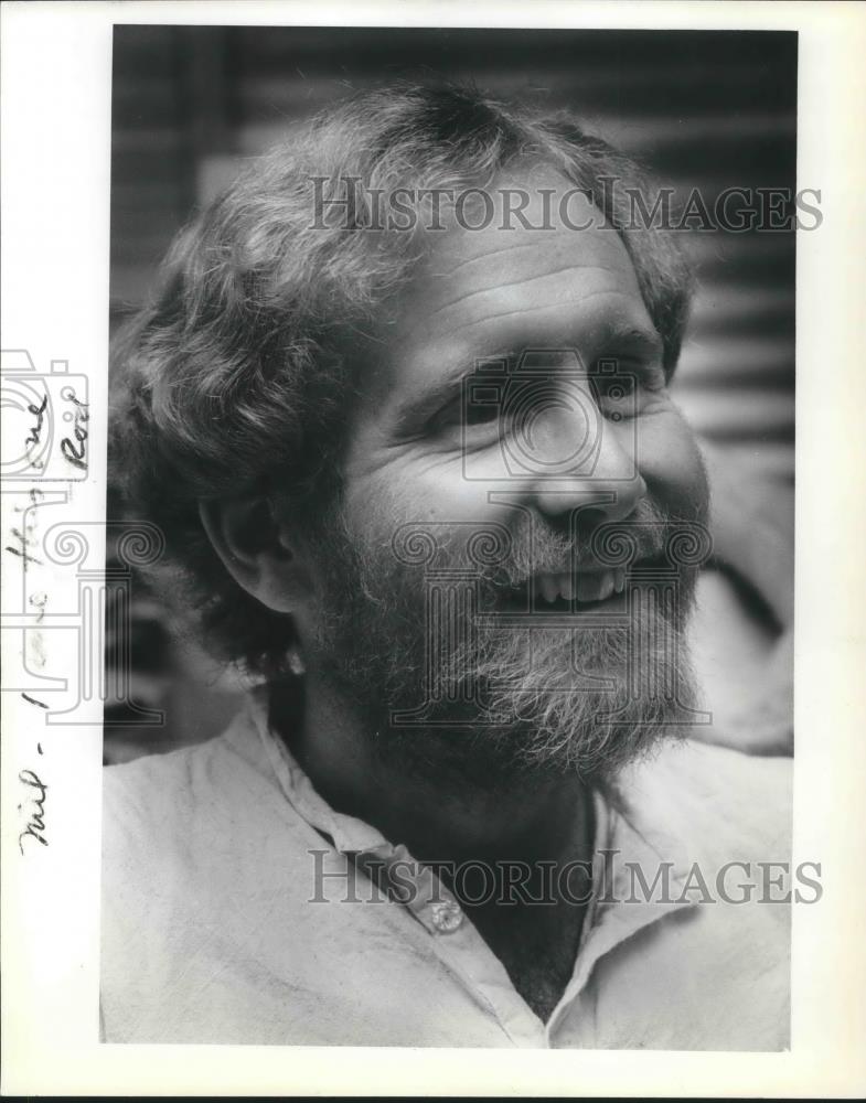 1981 Press Photo Dr Steve Boyer interview after successful climb of Mt Everest - Historic Images