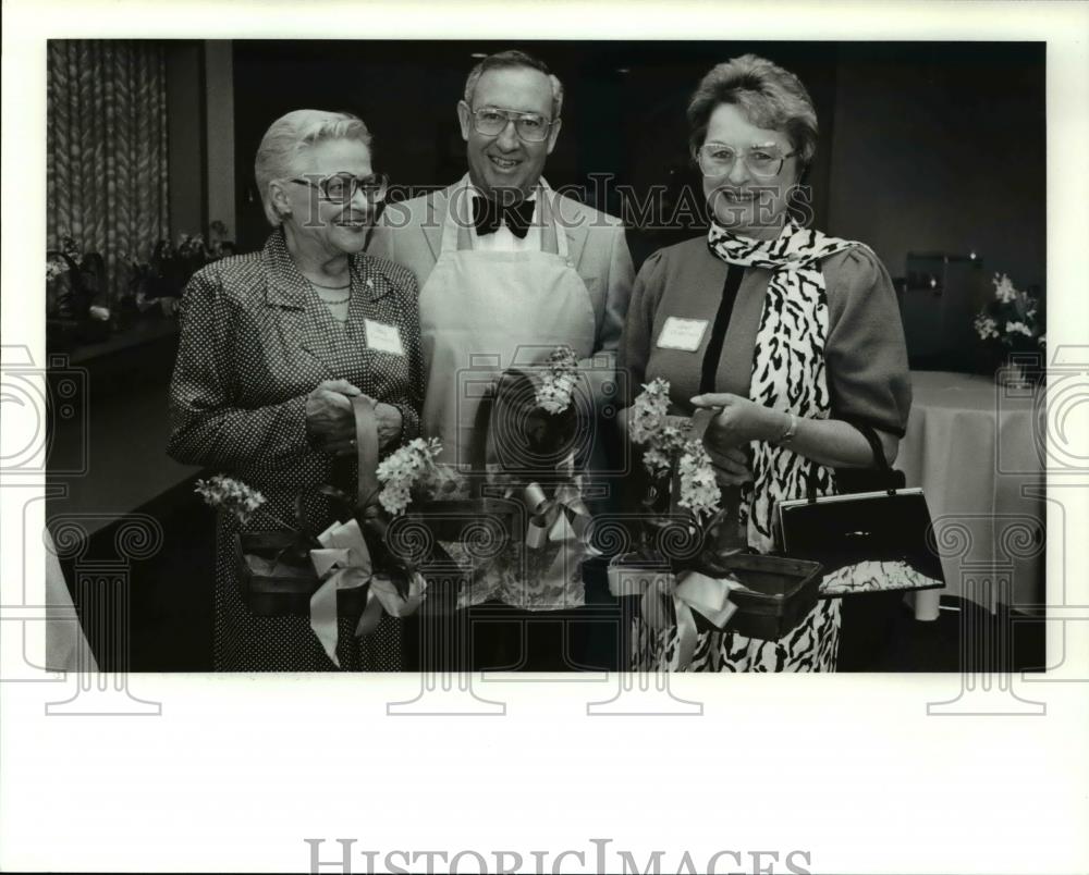 1991 Press Photo Petey Freimann, Dr Daniel Renner and Janet Winkelman - Historic Images